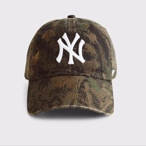 NWOT: New York Yankees '47 Adjustable Cap - OS